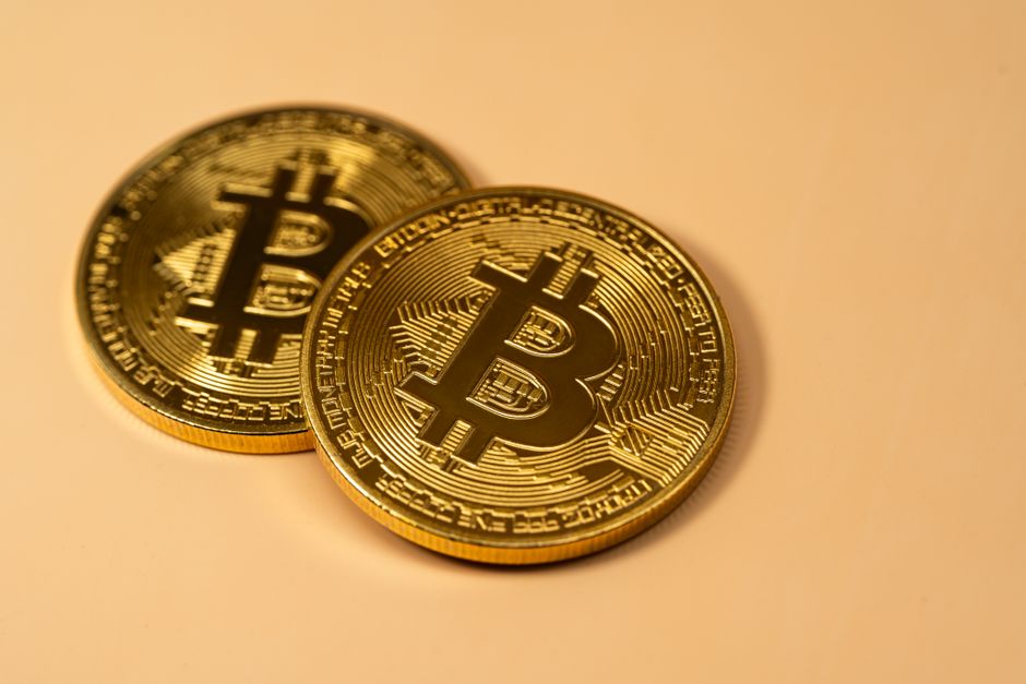 Bitcoin im Vorsorge-Portfolio: Risiken & Schweizer Steuern